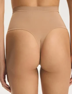 Stringi Seamless