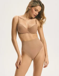 Stringi Seamless