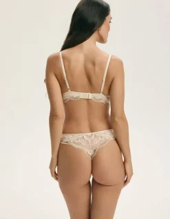 Stringi Vivian